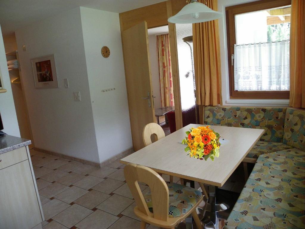 Chasa Vaidum Apartman Samnaun Szoba fotó